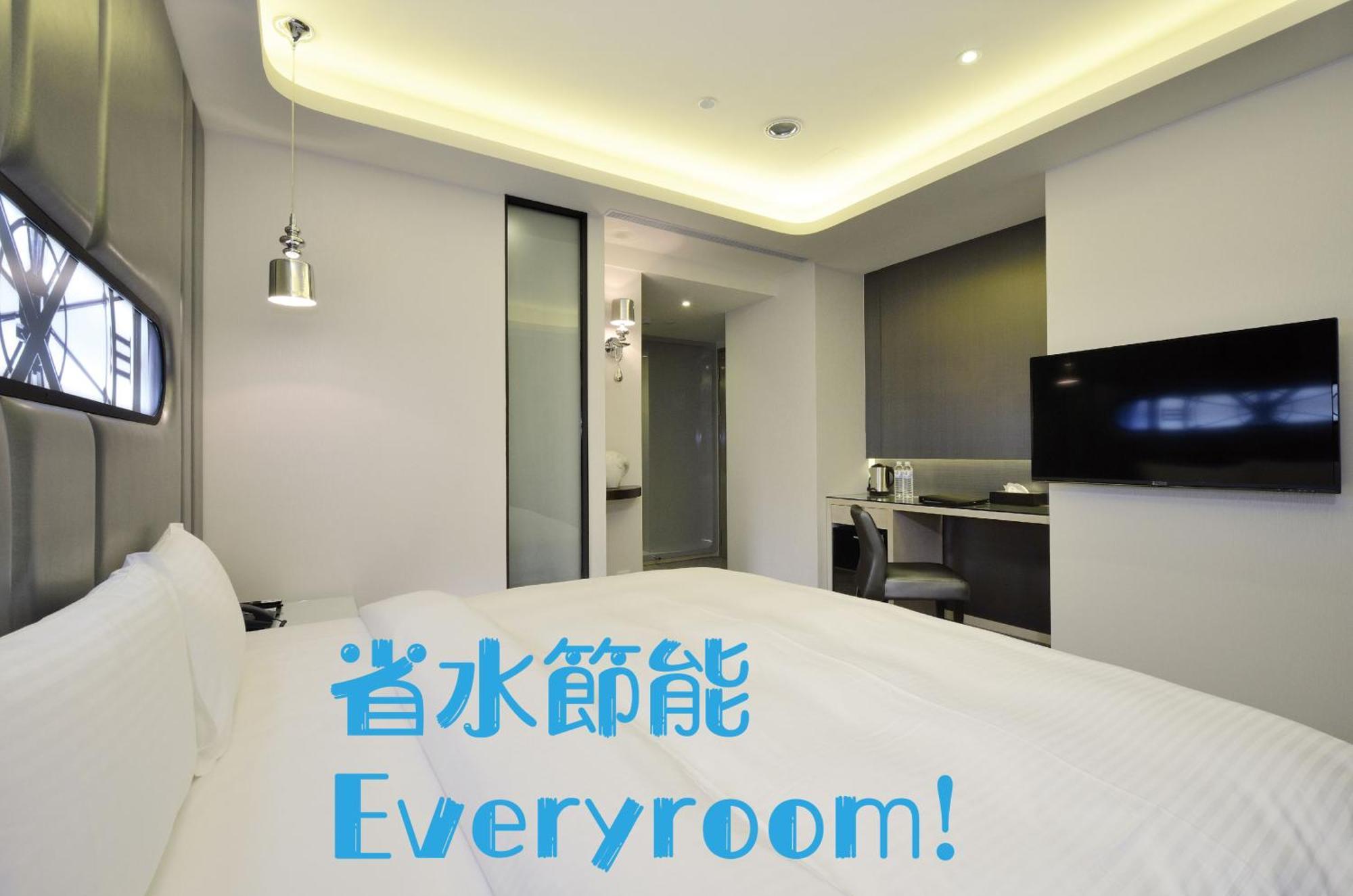Stay Hotel - Taichung Yizhong Bagian luar foto