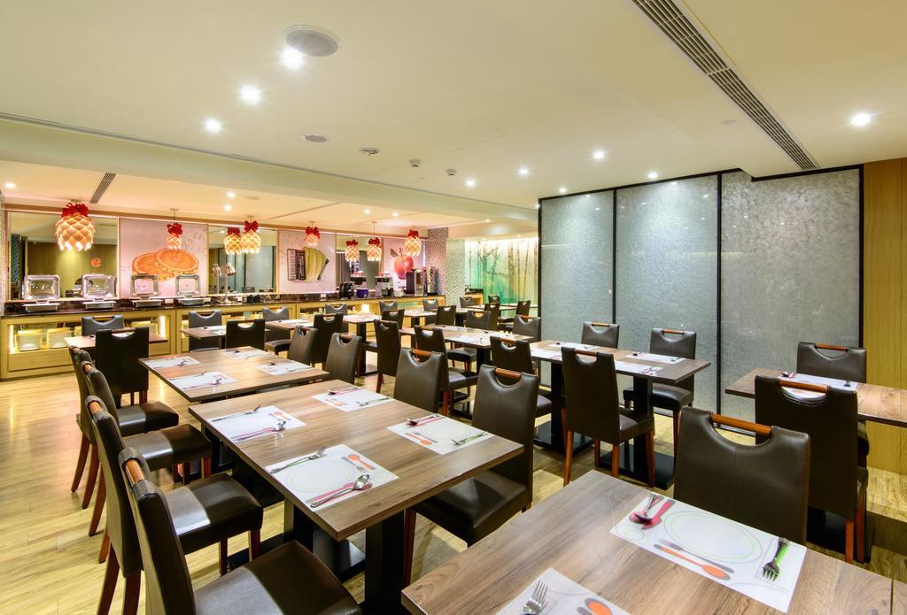 Stay Hotel - Taichung Yizhong Bagian luar foto