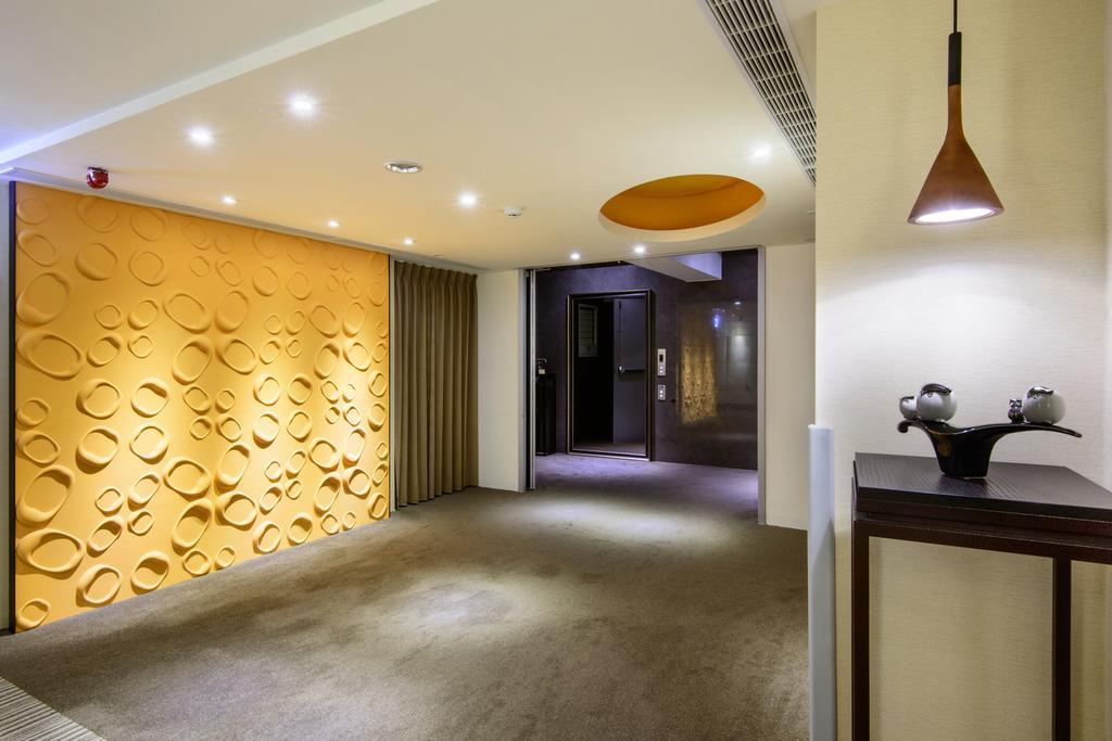 Stay Hotel - Taichung Yizhong Bagian luar foto