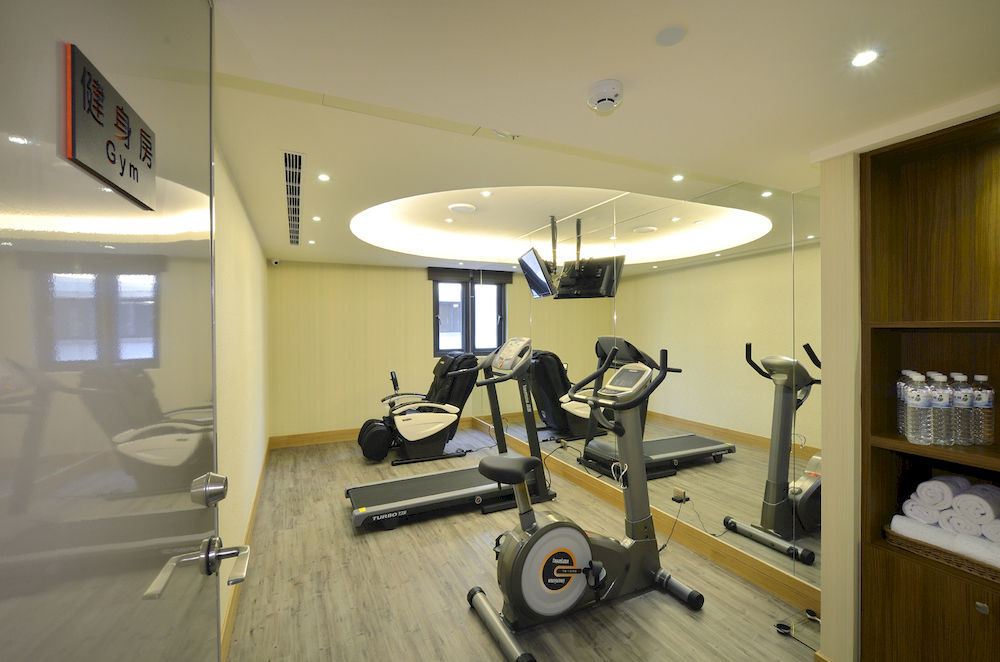 Stay Hotel - Taichung Yizhong Bagian luar foto