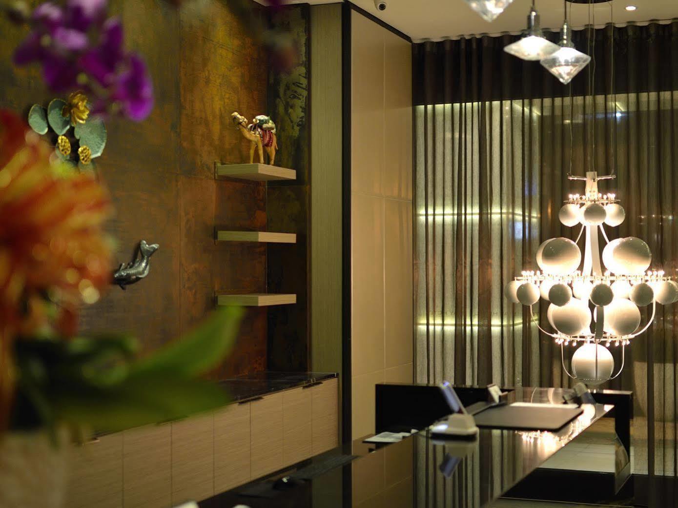 Stay Hotel - Taichung Yizhong Bagian luar foto